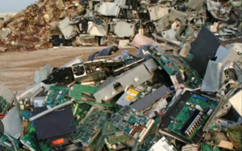 How to recycle old gadgets