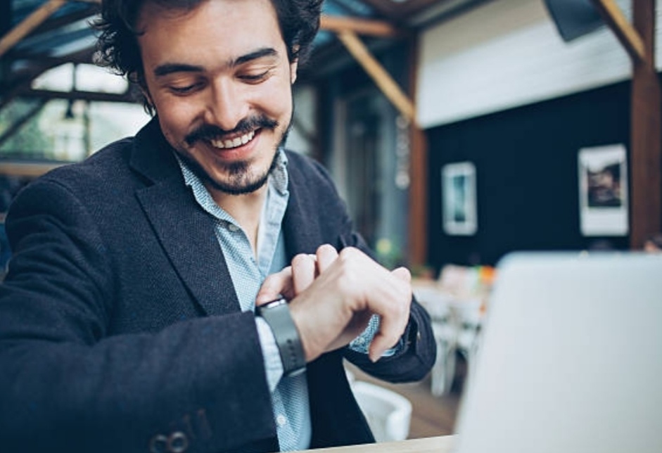 Smartwatch for Fitness vs Productivity