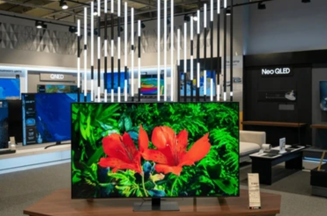 8K TV Pros and Cons