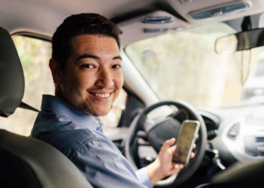 How to Connect Smartphone to Car