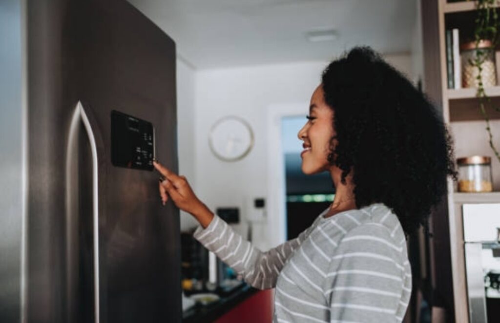 How to Set Up a Smart Fridge