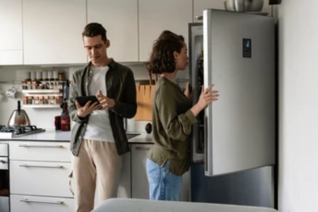 How to Set Up a Smart Fridge