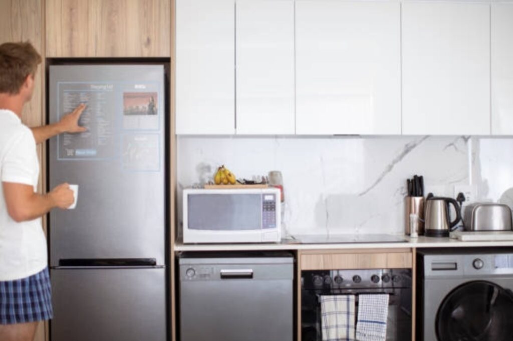 How to Set Up a Smart Fridge