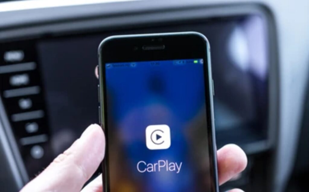 How to Use Apple CarPlay and Android Auto