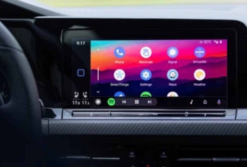 How to Use Apple CarPlay and Android Auto