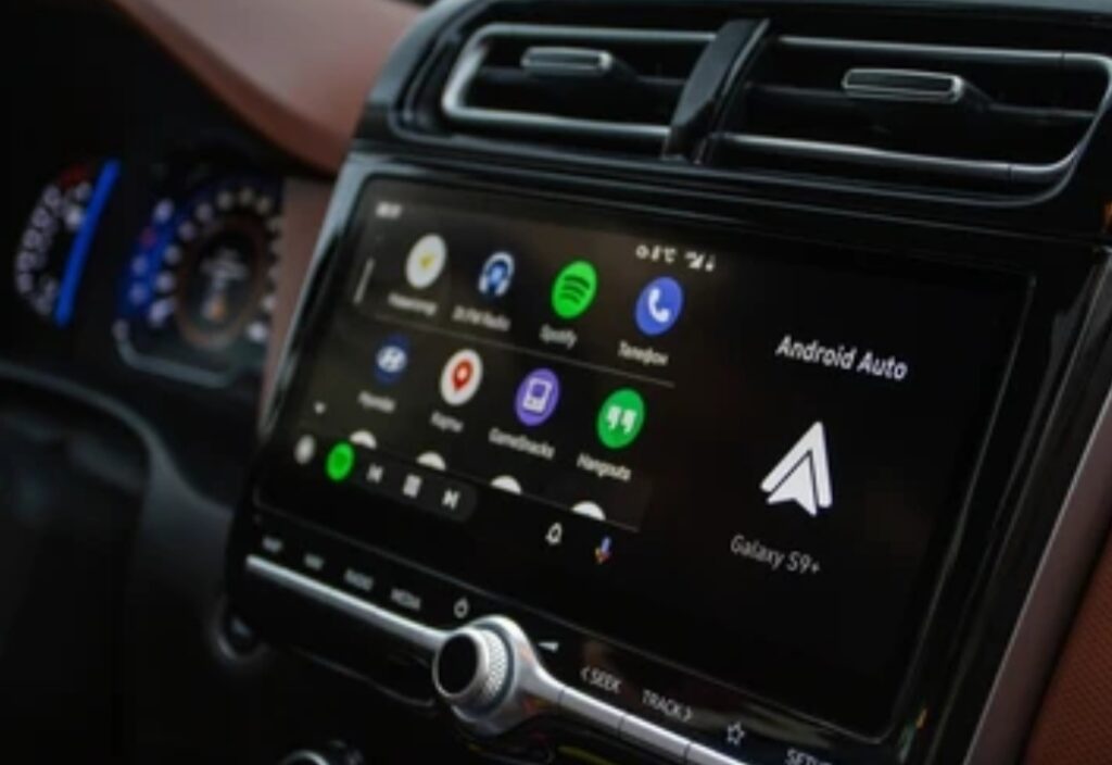 How to Use Apple CarPlay and Android Auto