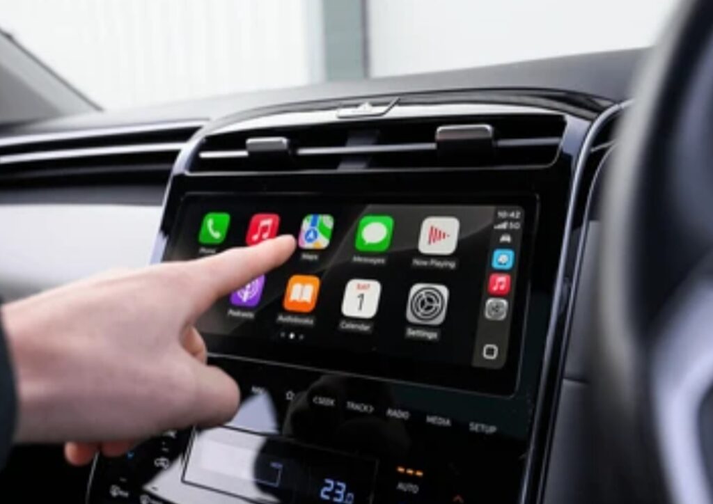 How to Use Apple CarPlay and Android Auto