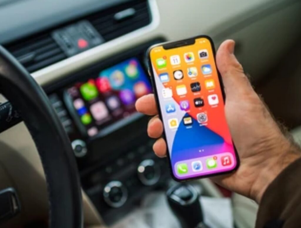 How to Use Apple CarPlay and Android Auto