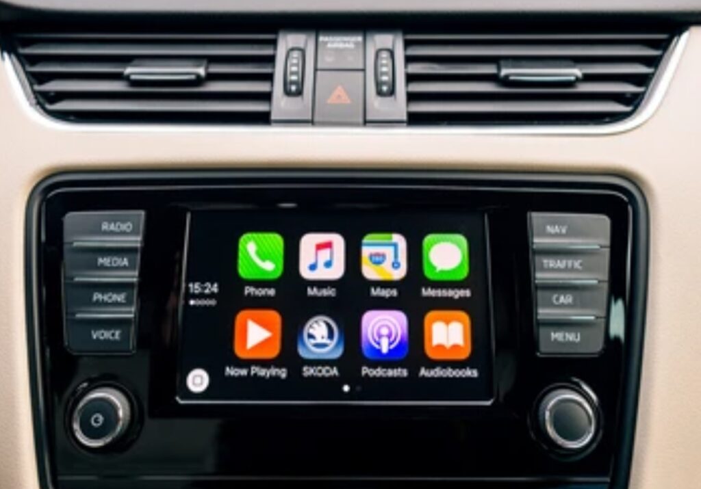 How to Use Apple CarPlay and Android Auto