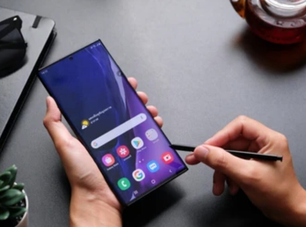 how to customize Android home screen