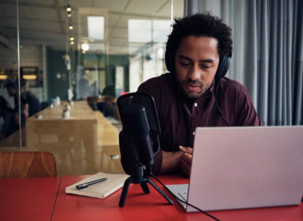 How to Choose a Streaming Microphone, Choose streaming microphone