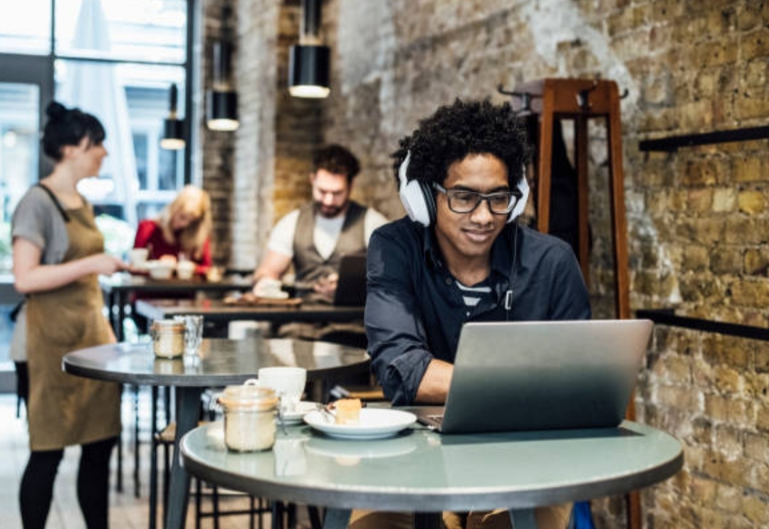 How to Keep Your Data Safe on Public Wi-Fi Networks, Stay safe on public Wi-Fi