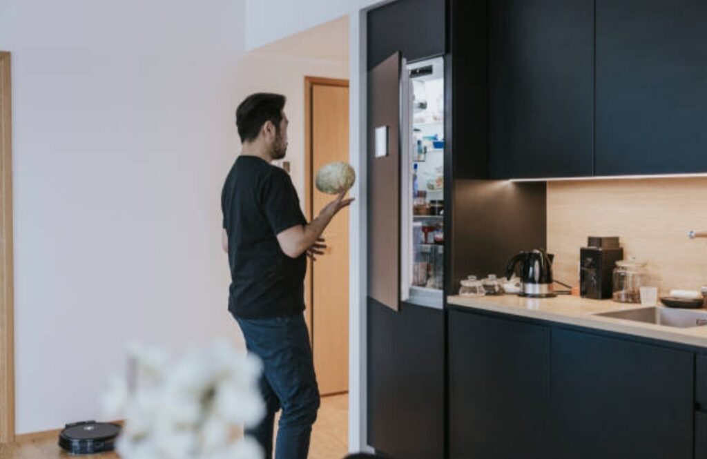 How to Set Up a Smart Fridge