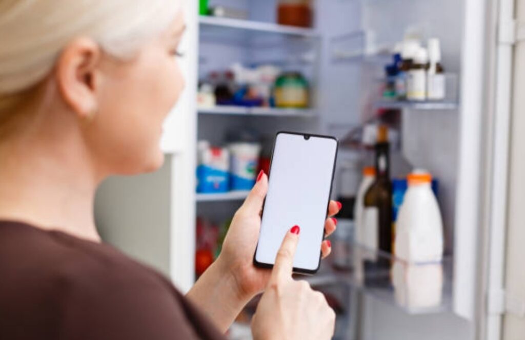 How to Set Up a Smart Fridge