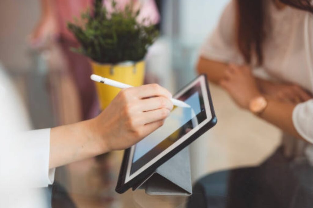 How to Use an iPad for Digital Note-Taking