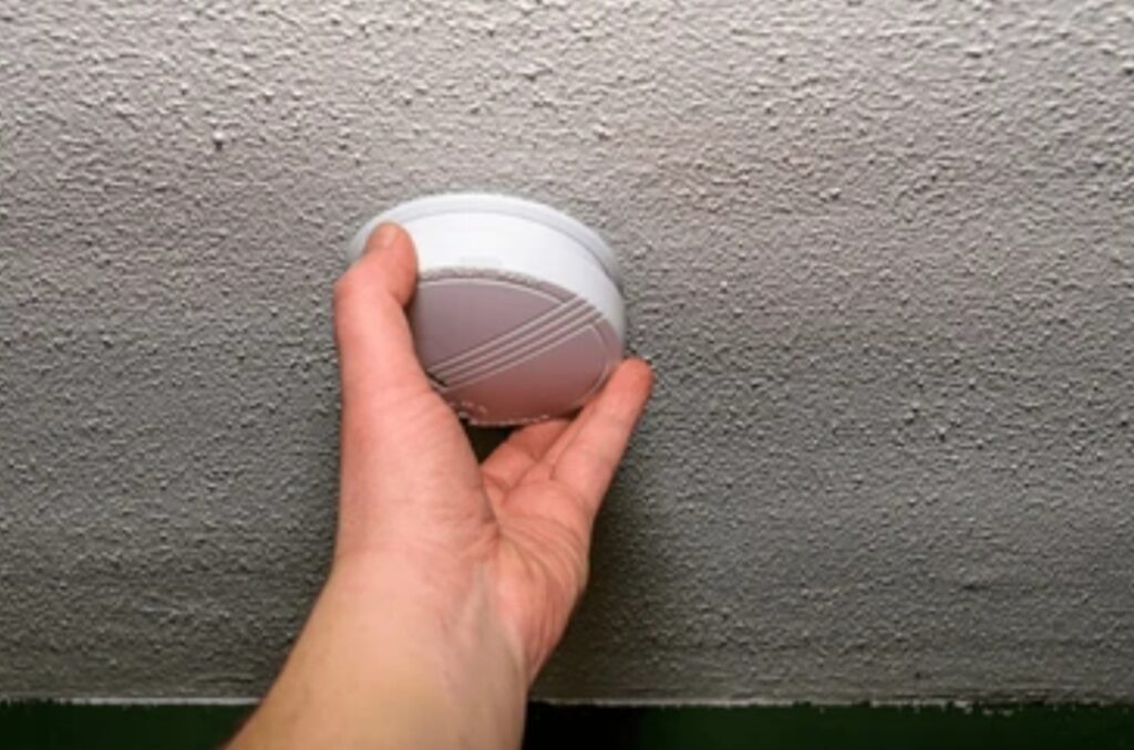 Pros and Cons of DIY Home Security Systems