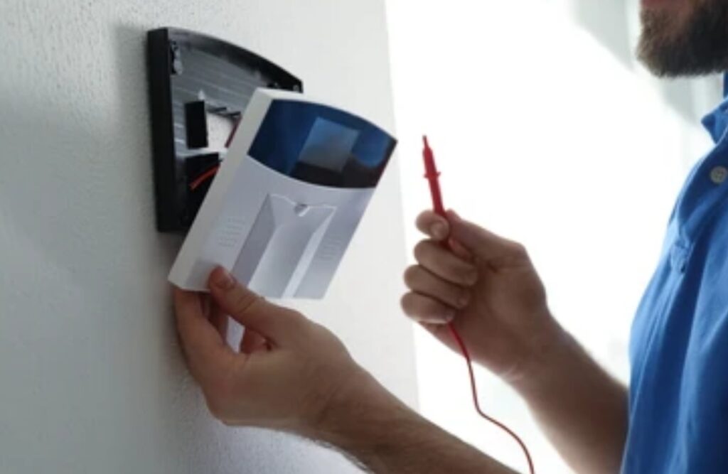 Pros and Cons of DIY Home Security Systems