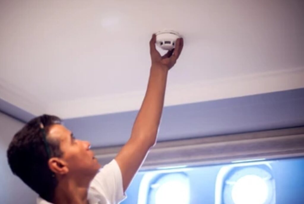 Pros and Cons of DIY Home Security Systems