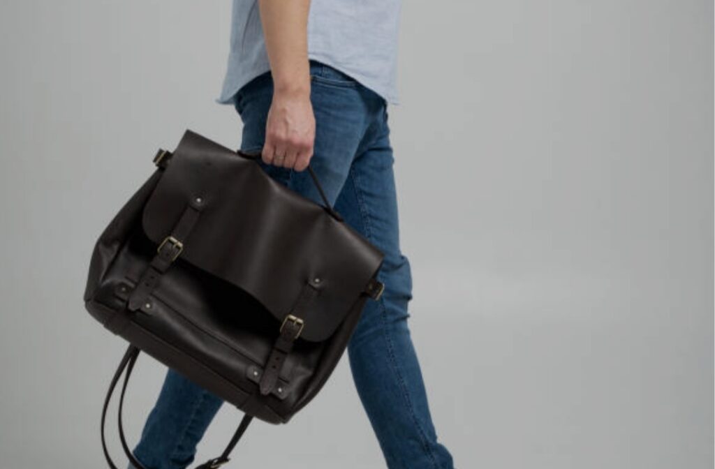 how to choose the right laptop bag, choosing the right laptop bag