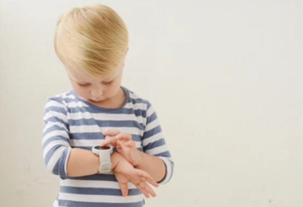 Best GPS Trackers for Pets and Kids 2025