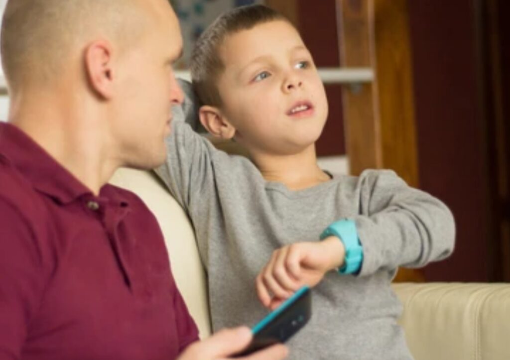 Best GPS Trackers for Pets and Kids 2025