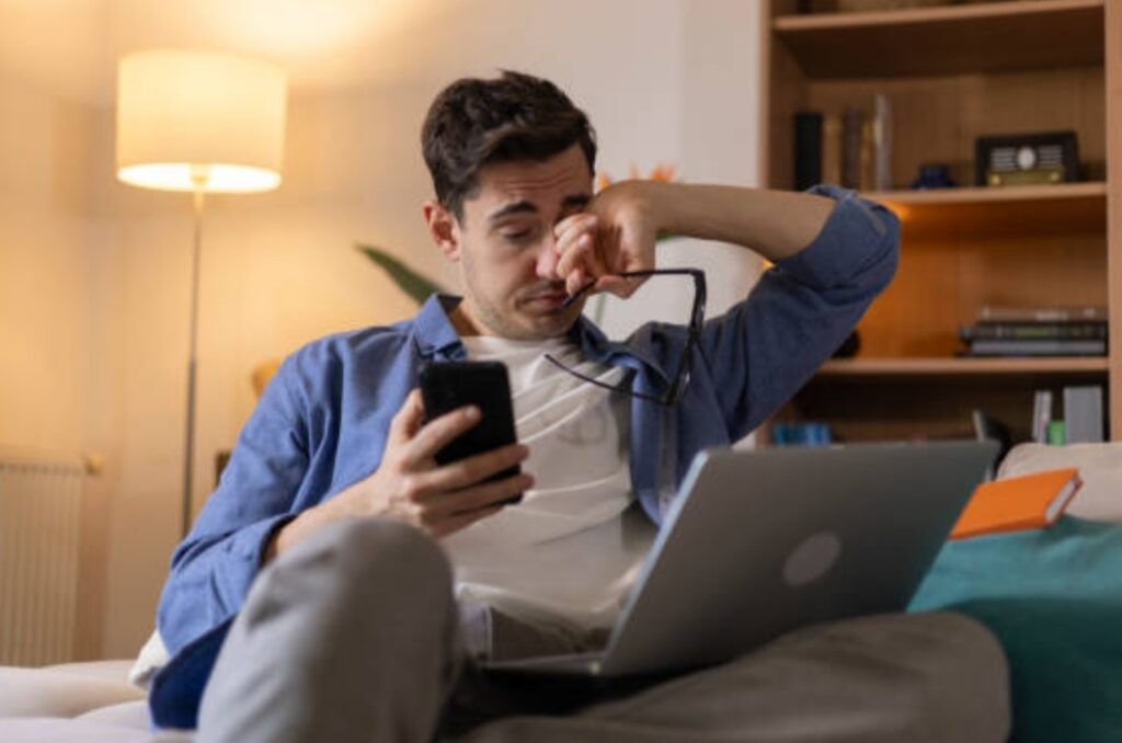 eye strain tech tips, reduce blue light, screen fatigue