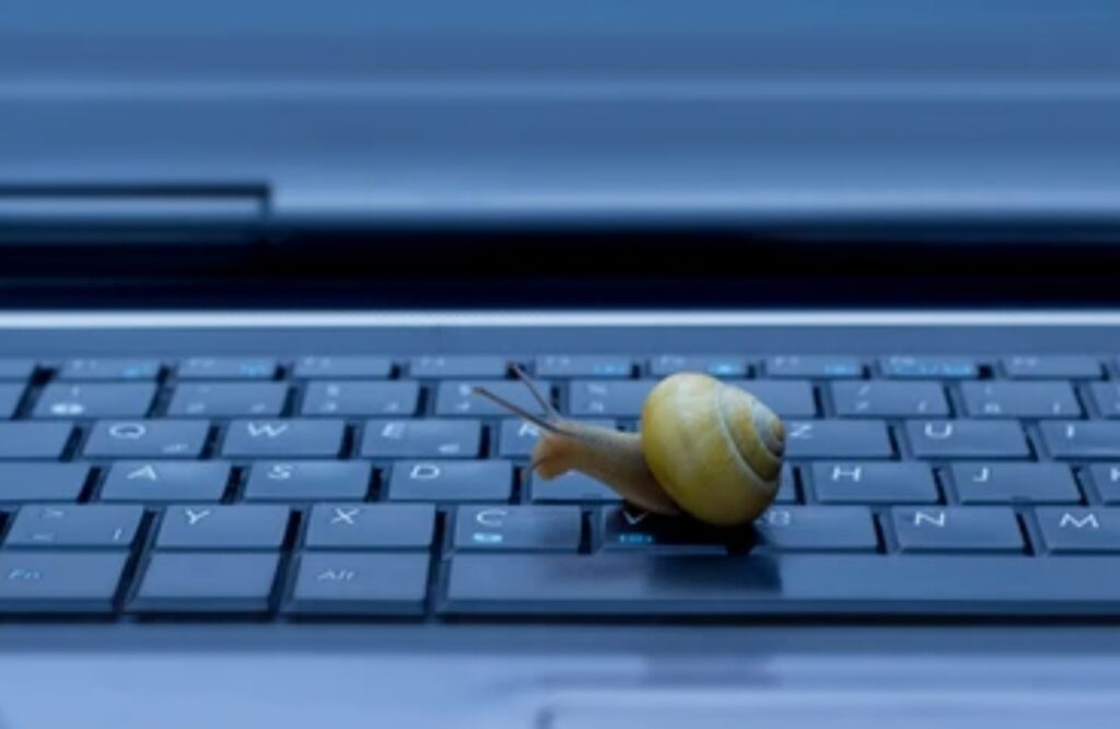 how to speed up Windows 11