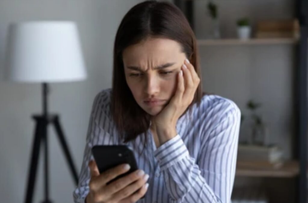 how to check if your phone is slowing down, phone lag fix, android performance tips (1)