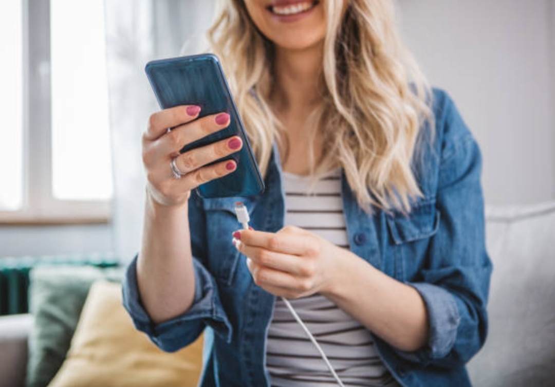 how to make your phone charge faster, fast phone charging, charging speed tips 