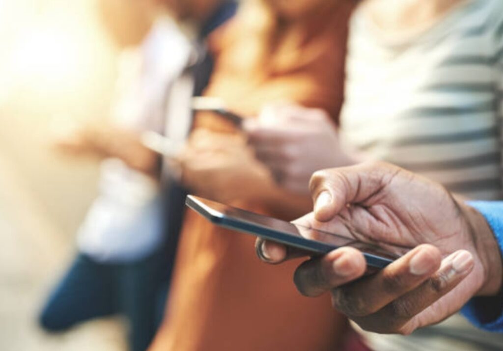 how to share wi-fi without revealing your password, wi-fi sharing tips, qr code wi-fi (3)