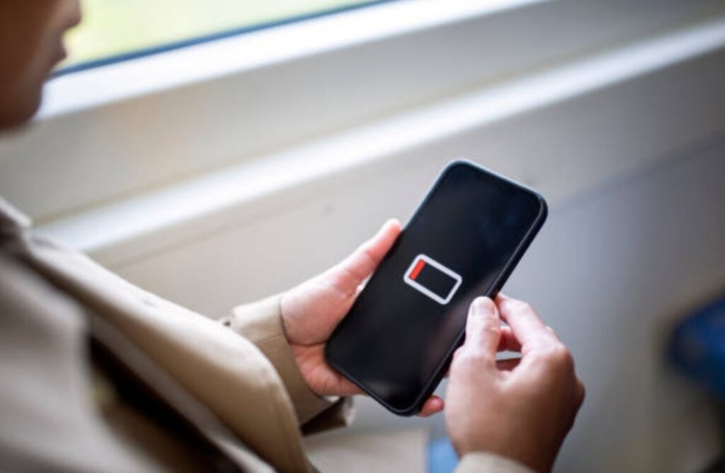 how to stop phone battery draining overnight, Phone battery drain fix, overnight battery loss, (5)