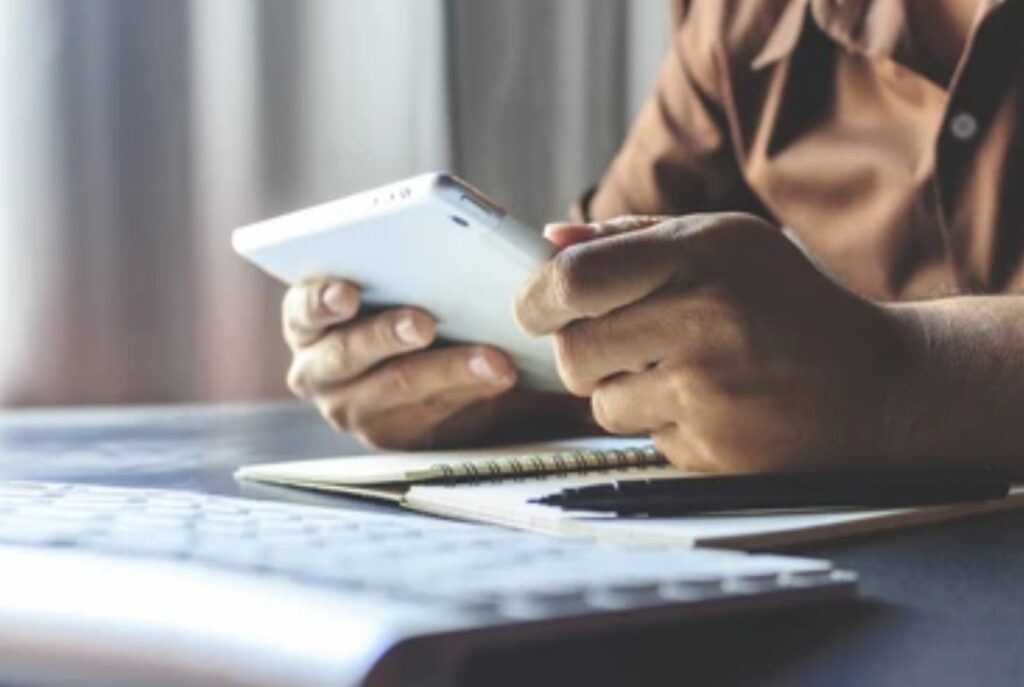 how to turn ipad into second monitor for free, use ipad as second monitor, dual screen setup, ipad as second screen (13)