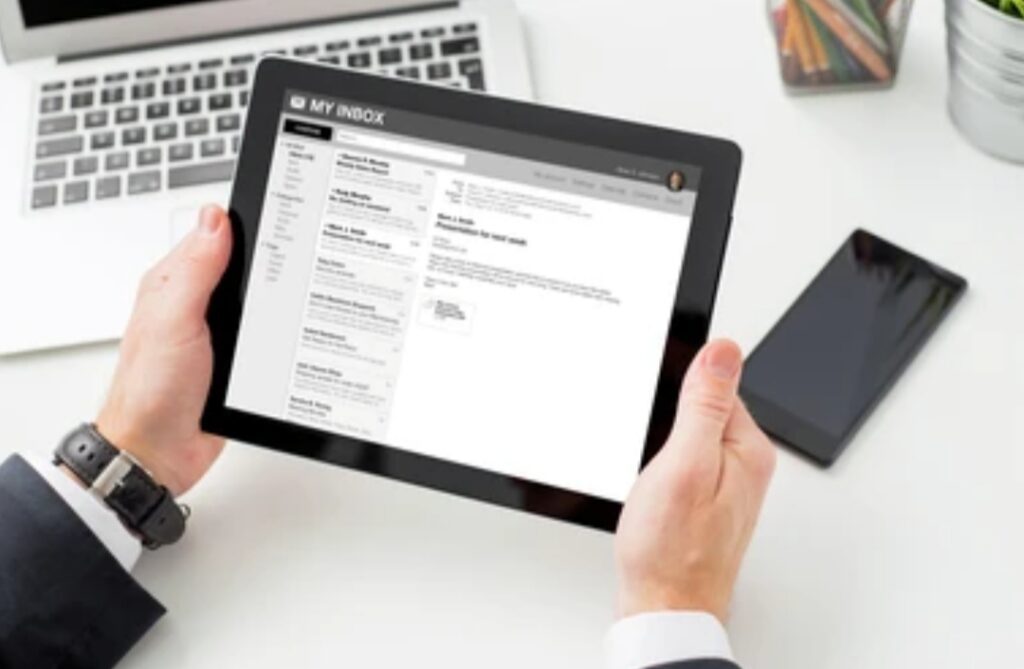 how to turn ipad into second monitor for free, use ipad as second monitor, dual screen setup, ipad as second screen (13)