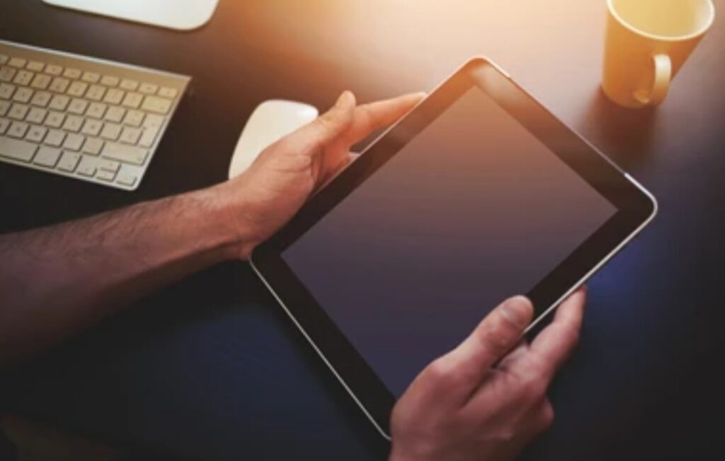 how to turn ipad into second monitor for free, use ipad as second monitor, dual screen setup, ipad as second screen (13)