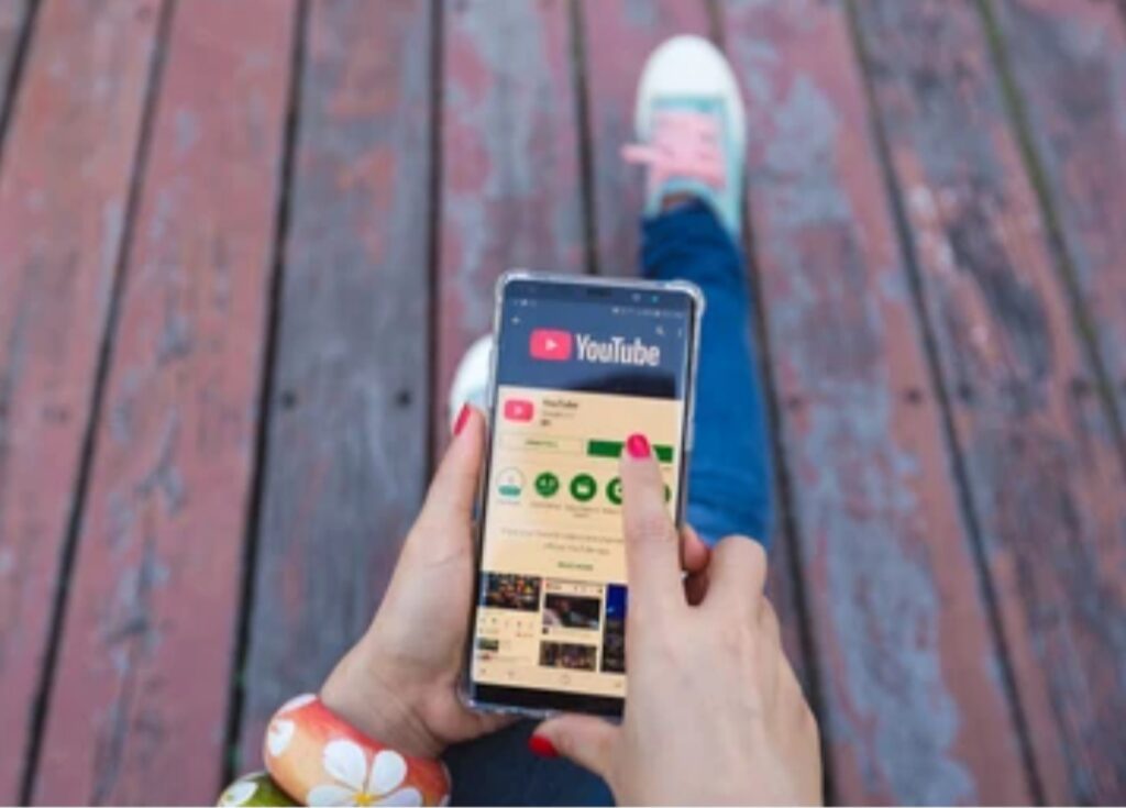 How to Download YouTube Videos Safely and Legally, download YouTube video legally, video downloader tools (1)