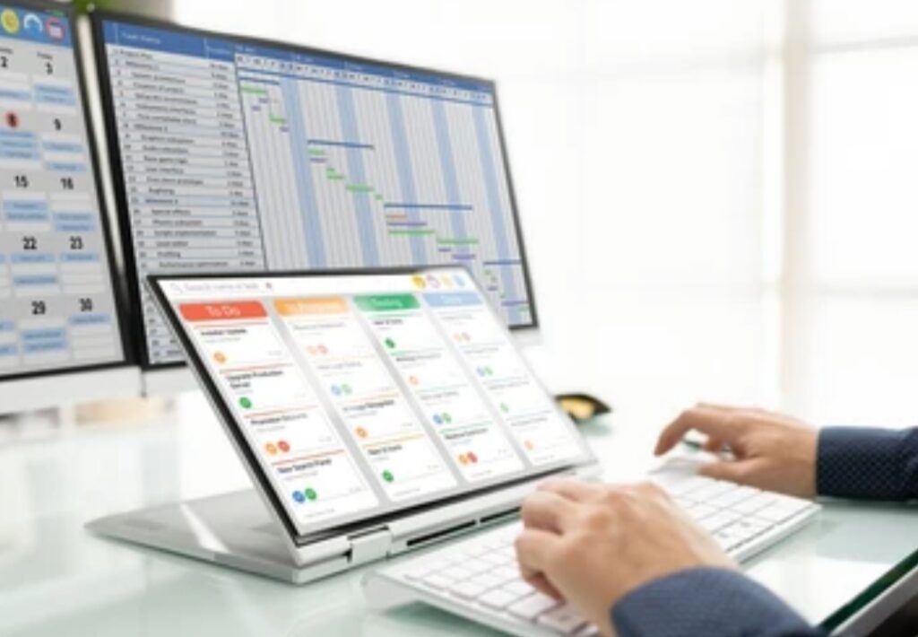 How to connect multiple monitors to laptop, dual monitor setup, multiple displays Windows/Mac