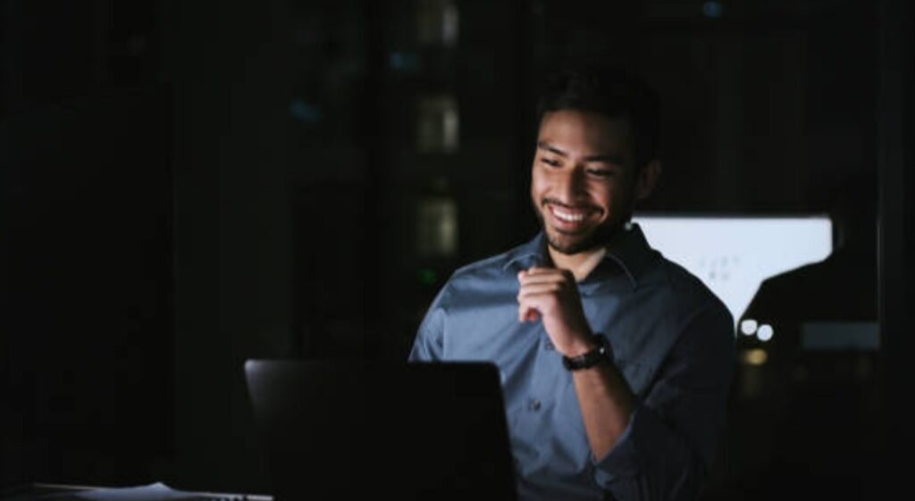 How to speed up old laptop, speed up old laptop, optimize Windows, laptop maintenance  (1)