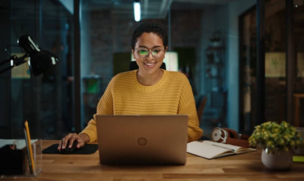 How to speed up old laptop, speed up old laptop, optimize Windows, laptop maintenance  (1)