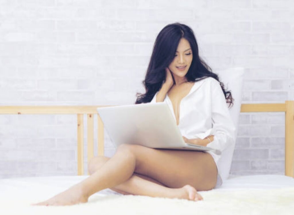 How to speed up old laptop, speed up old laptop, optimize Windows, laptop maintenance  (1)