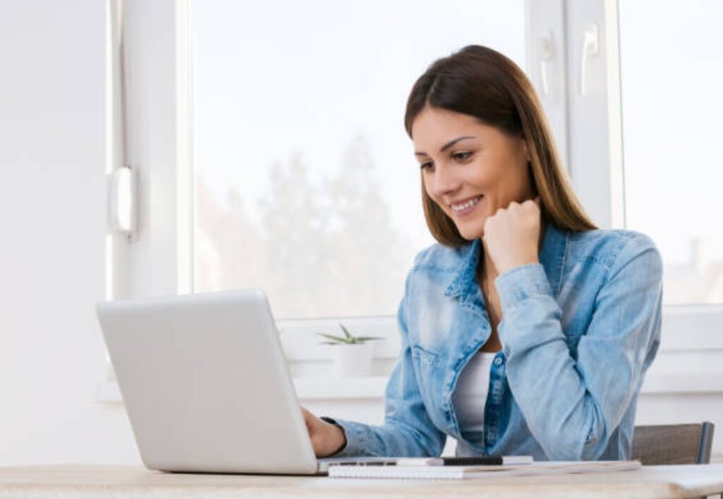 How to speed up old laptop, speed up old laptop, optimize Windows, laptop maintenance  (1)