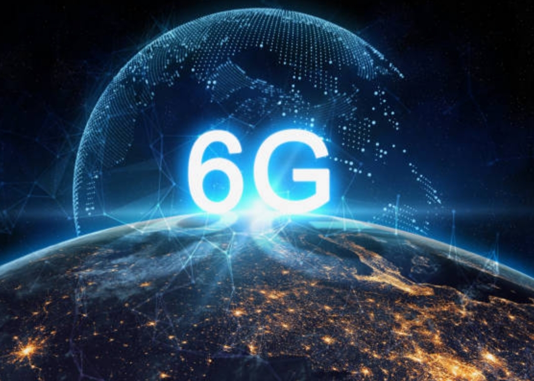 6G technology explained, 6G vs 5G speed, 6G benefits 2025