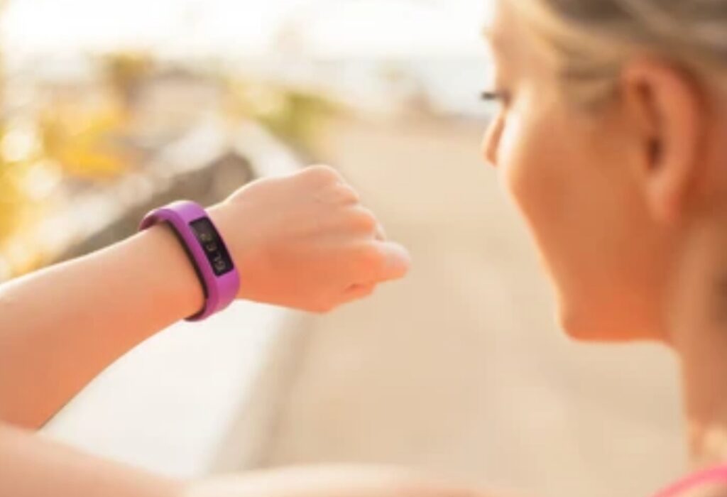 best health wearables 2025, wearable tech for health, wearable sleep trackers, (2)