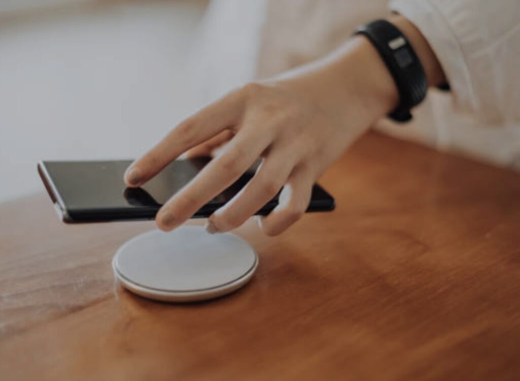 best tech gadgets under $50, cheap useful gadgets 2025, affordable gadgets  (3)