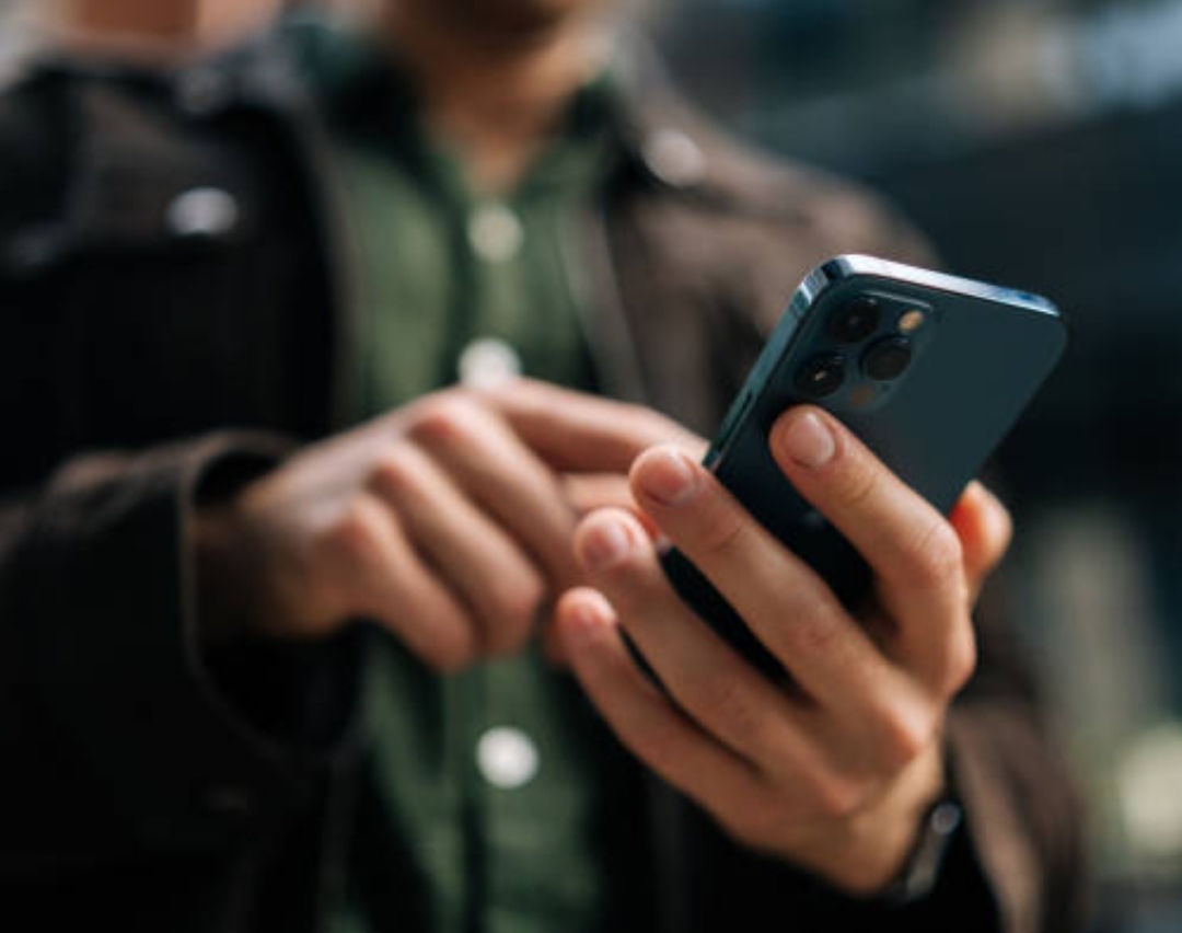 best tech gadgets under $50, cheap useful gadgets 2025, affordable gadgets  (3)