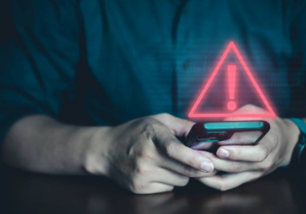 phone hacked symptoms, remove malware, phone security tips,