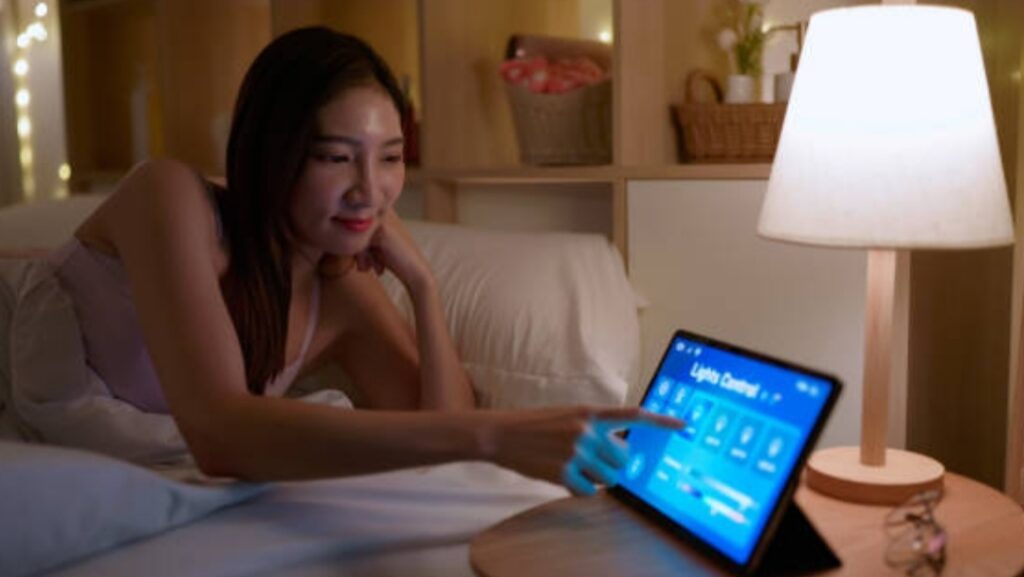 smart lighting setup, energy saving lights, best smart bulbs 2025  (9)