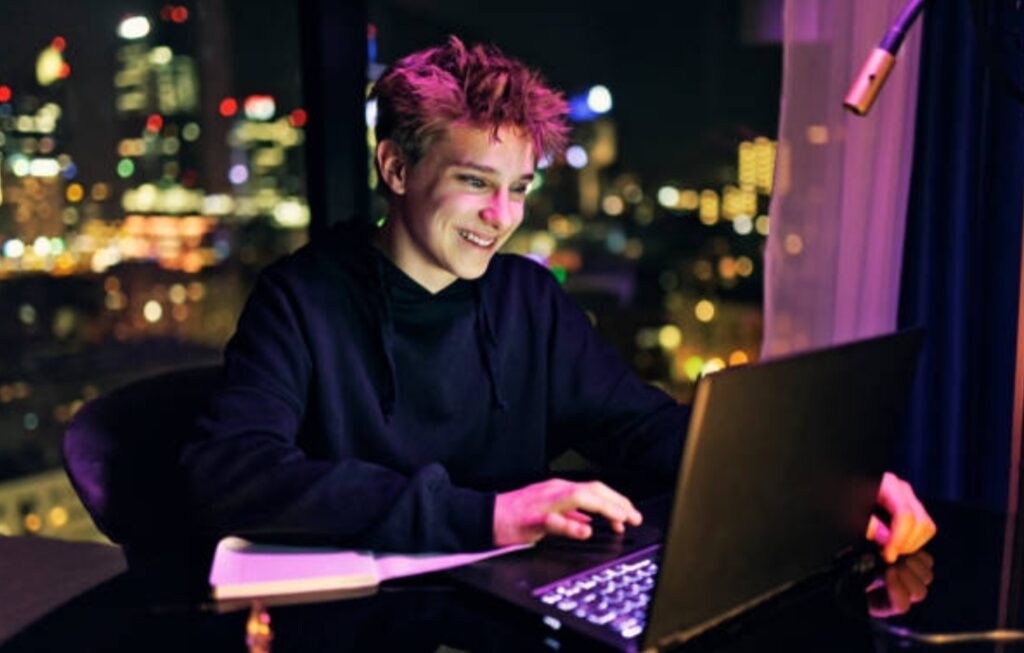 cloud gaming setup, turn laptop into gaming PC, cloud gaming tricks