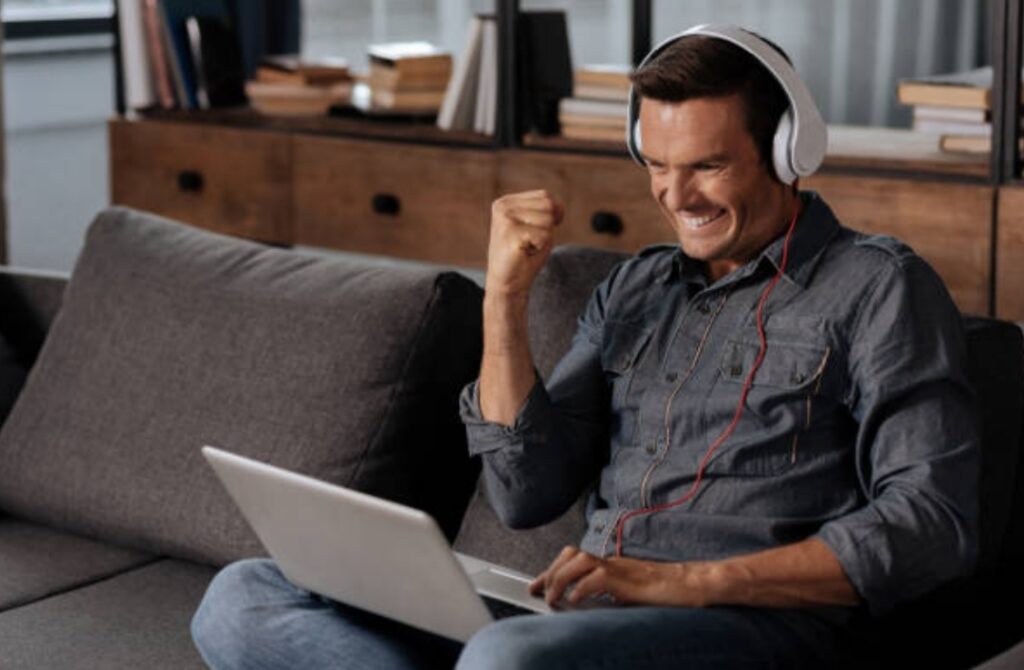 cloud gaming setup, turn laptop into gaming PC, cloud gaming tricks