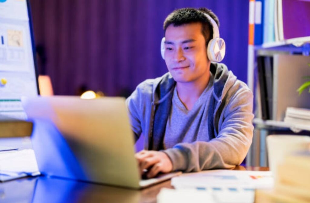 cloud gaming setup, turn laptop into gaming PC, cloud gaming tricks