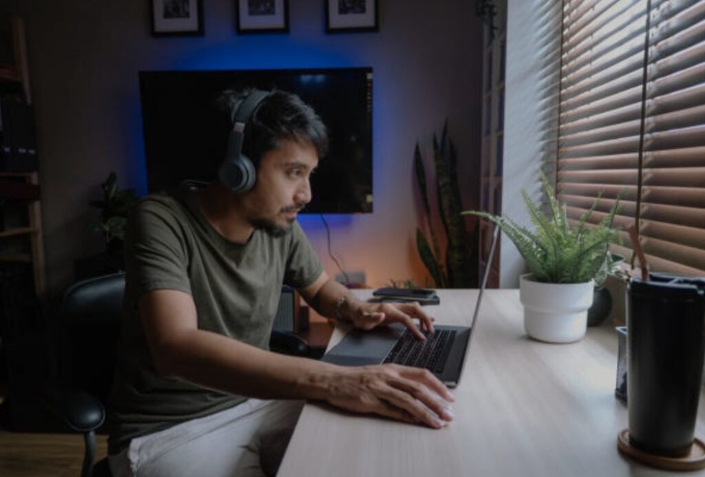 cloud gaming setup, turn laptop into gaming PC, cloud gaming tricks